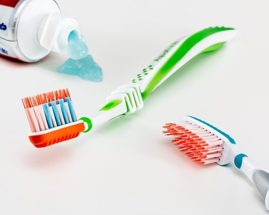 Jaka szczoteczka Oral B czy Philips?