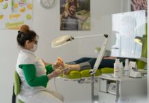 Dlaczego frezarka z pochłaniaczem to standard, którego powinieneś wymagać? Frezarka z pochłaniaczem